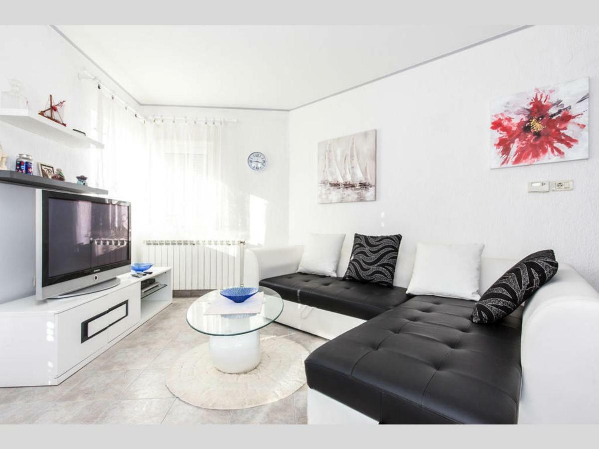 Villa Giani Apartments With Swimming Pool Opatija Buitenkant foto